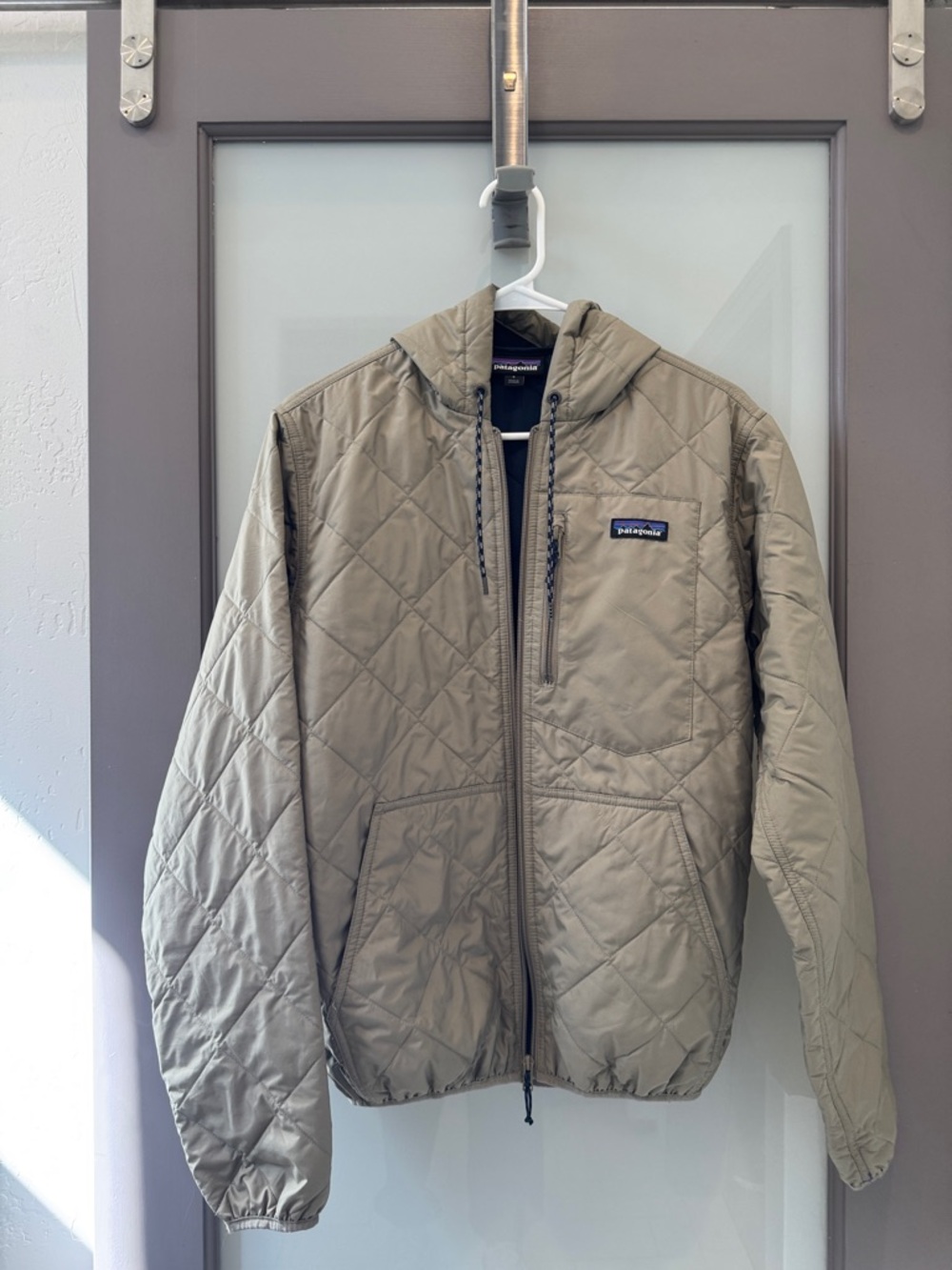 Patagonia Men's Diamond Quilted Bomber Hoody - Size Small